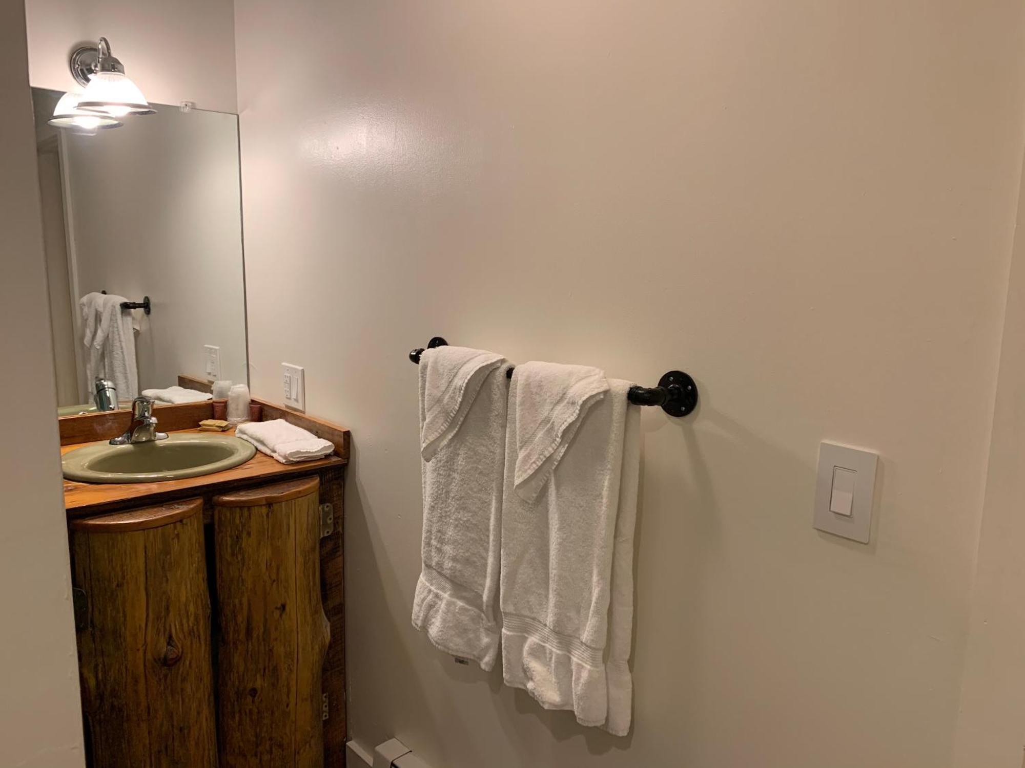 Trailside Inn Killington Room photo
